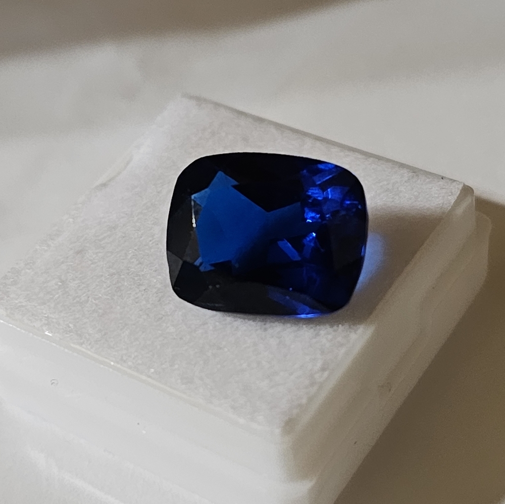 Dark Blue Certified Tanzanite Gemstone 12 Carats! π« - Picture 2 of 6